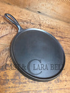 Hard to find 1910’s Early Favorite Piqua Ware #8 Cast Iron Griddle Arc Straight Logo Griddle