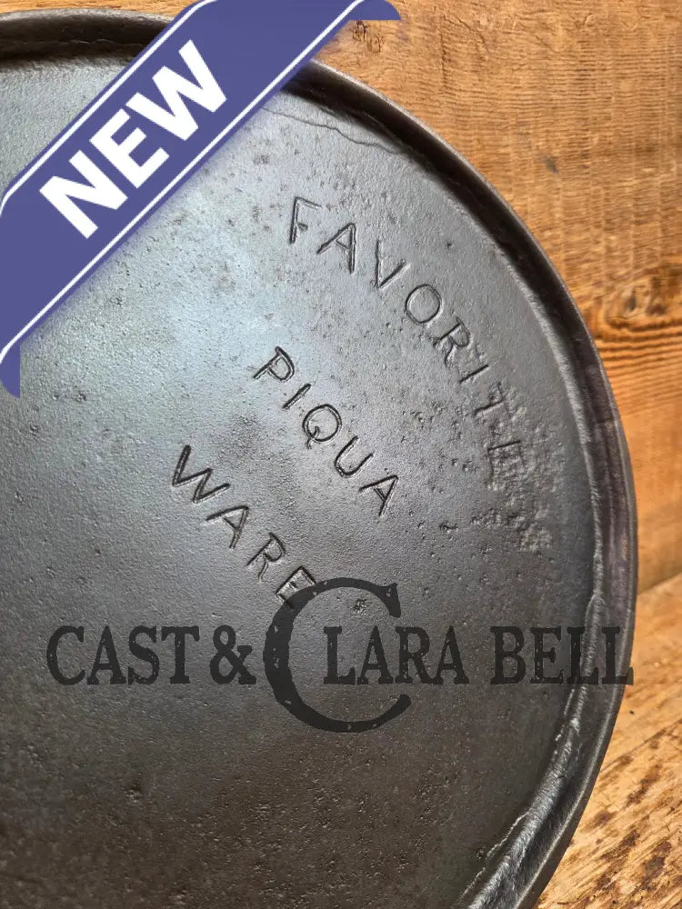 Hard to find 1910’s Early Favorite Piqua Ware #8 Cast Iron Griddle Arc Straight Logo Griddle