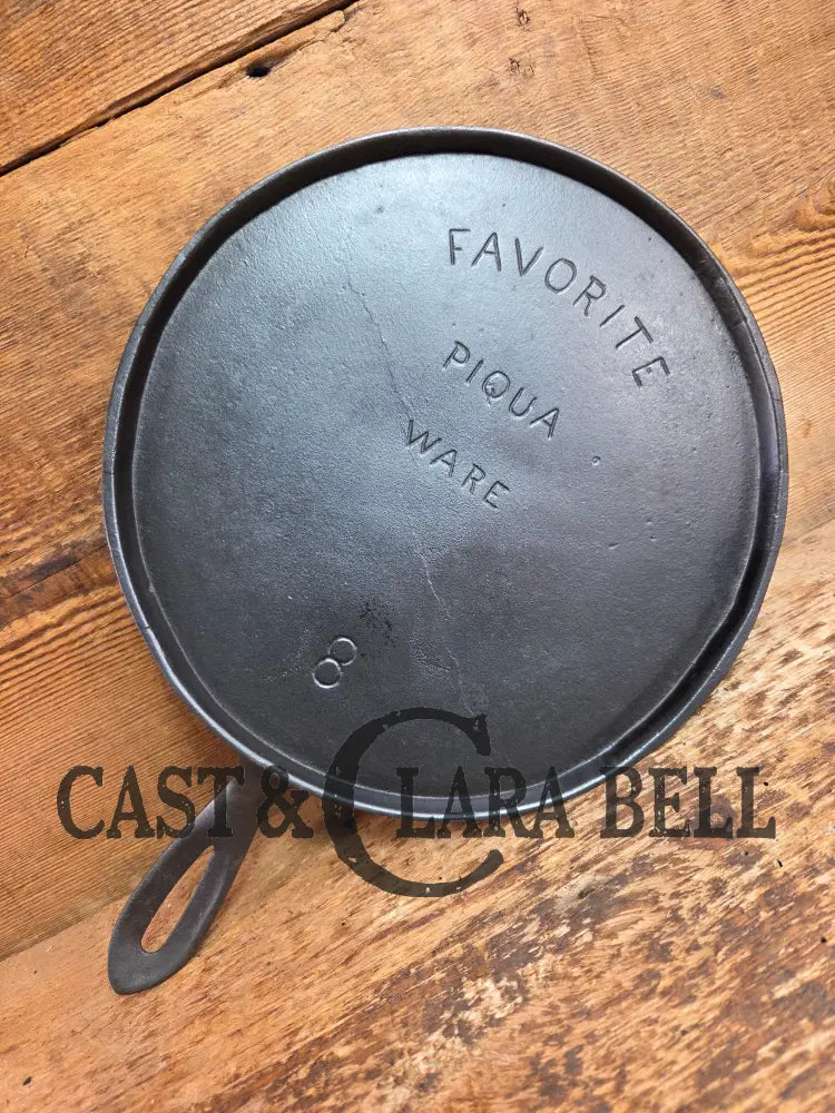 Hard to find 1910’s Early Favorite Piqua Ware #8 Cast Iron Griddle Arc Straight Logo Griddle