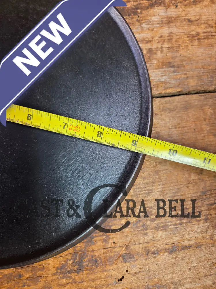 Hard to find 1910’s Early Favorite Piqua Ware #8 Cast Iron Griddle Arc Straight Logo Griddle