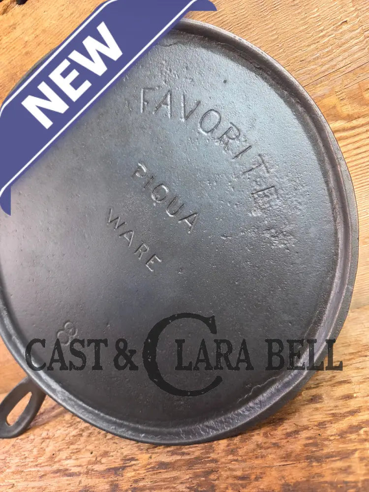 Hard to find 1910’s Early Favorite Piqua Ware #8 Cast Iron Griddle Arc Straight Logo Griddle