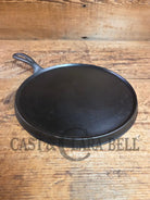 Hard to find 1910’s Early Favorite Piqua Ware #8 Cast Iron Griddle Arc Straight Logo Griddle