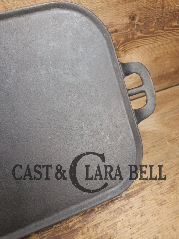 Hard to Find 1910’s Era Wagner made SIDNEY Block Logo #9 Long Griddle. Beautiful shape fully Restored and Ready to Use!