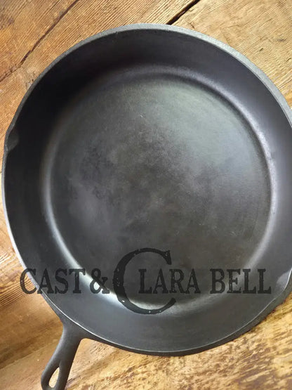 Hard to find 1920’s Birmingham Stove & Range Red Mountain Series #10 Skillet with Heat Ring. Great bacon skillet or