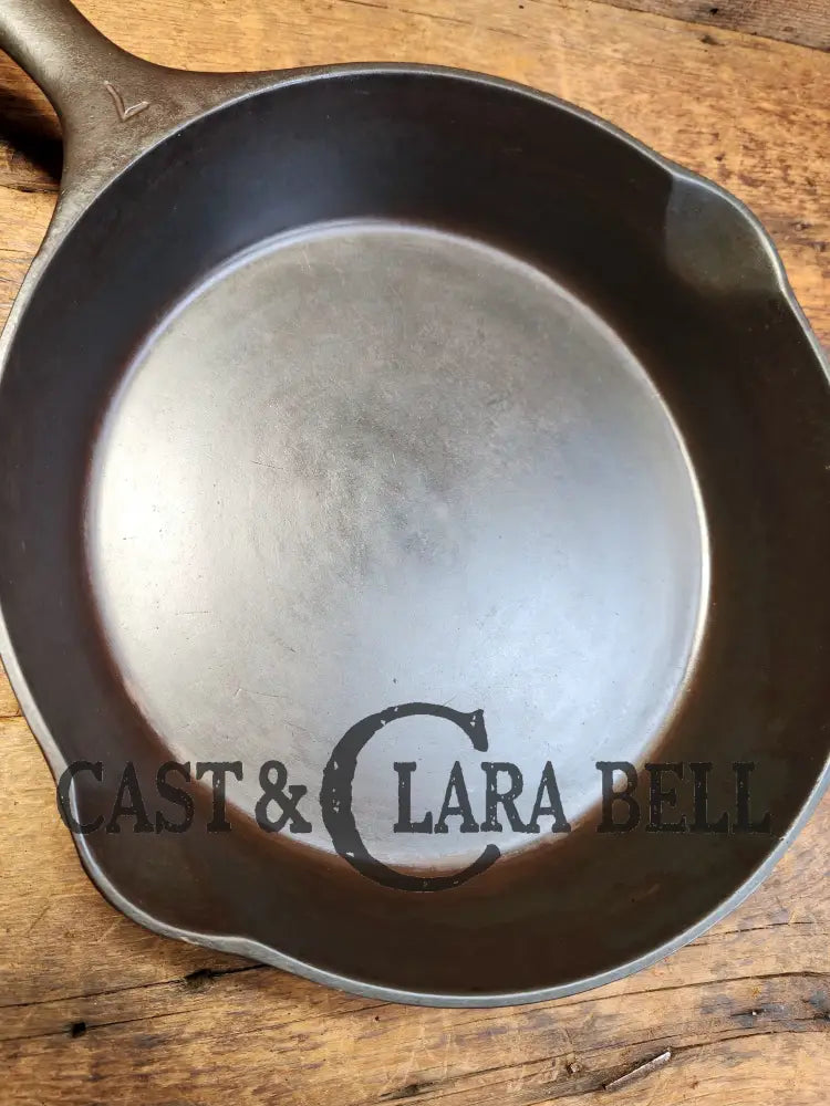 Hard To Find 1920’S Era ’Center’ Stylized Logo Wagner Ware #7 Cast Iron Skillet 1057 C