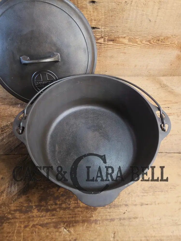 Hard to find 1920’s Griswold #9 Dutch Oven w/ Large Block Logo p/n 1279 and p/n 1289 Button-top Lid with EZ Clean