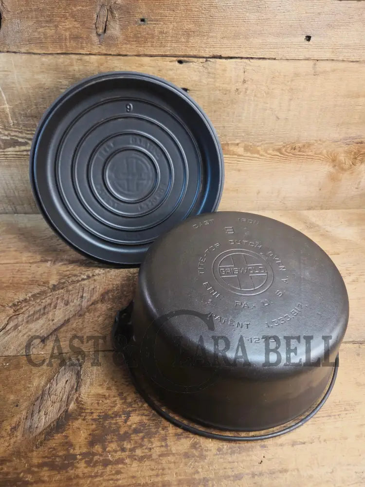 Hard to find 1920’s Griswold #9 Dutch Oven w/ Large Block Logo p/n 1279 and p/n 1289 Button-top Lid with EZ Clean