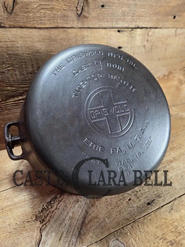 Hard to find 1920’s Griswold #9 Dutch Oven w/ Large Block Logo p/n 834 H and p/n 1289 A Button-top Lid with EZ Clean