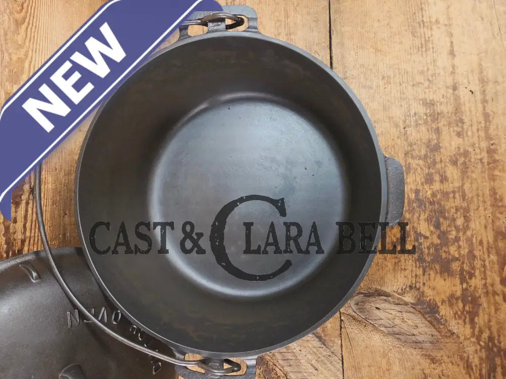 Hard to find 1920’s Griswold #9 Dutch Oven w/ Slant Logo p/n 834 H and p/n 2552 A matching block lid Dutch Ovens