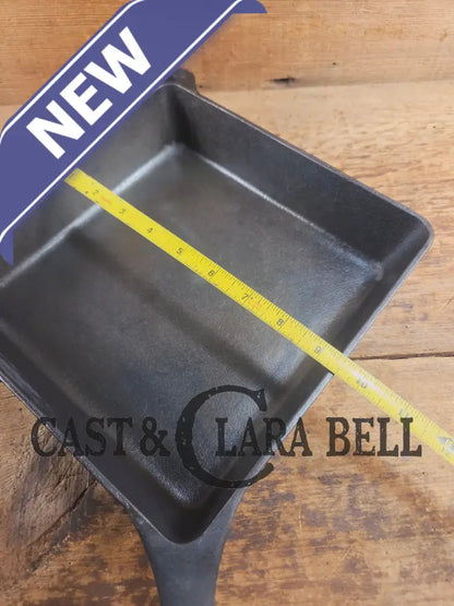 Hard to Find! 1930’s Griswold No. 768 B Square Utility Skillet. GREAT for cornbread and brownies! Skillet