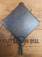 Hard to Find! 1930’s Griswold No. 768 B Square Utility Skillet. GREAT for cornbread and brownies! Skillet