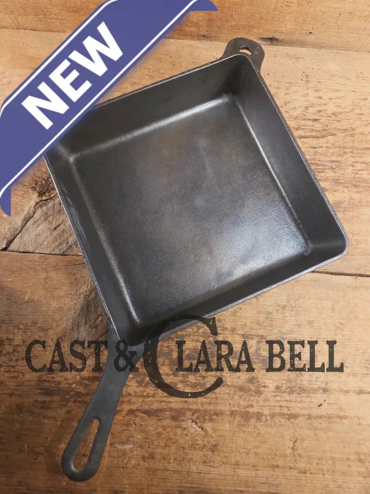 Hard to Find! 1930’s Griswold No. 768 B Square Utility Skillet. GREAT for cornbread and brownies! Skillet