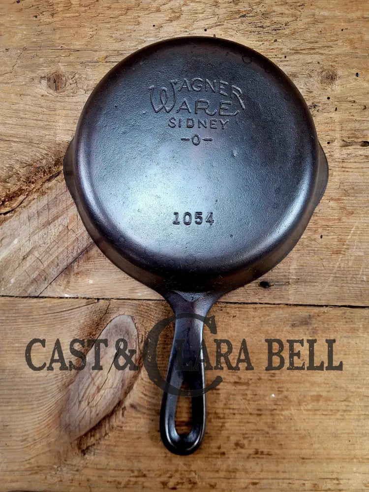 Hard To Find! 1930’S Wagner #4 Skillet With Stylized Logo And Smooth Bottom 1054. Restored Ready