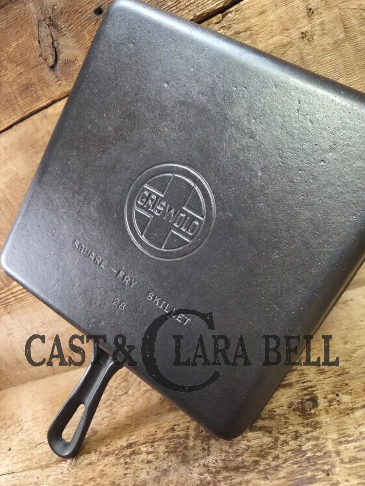 Hard to find! 1940’s Griswold No. 28 Square Fry Skillet w/ Small Block Logo & Grooved Handle. Awesome utility skillet