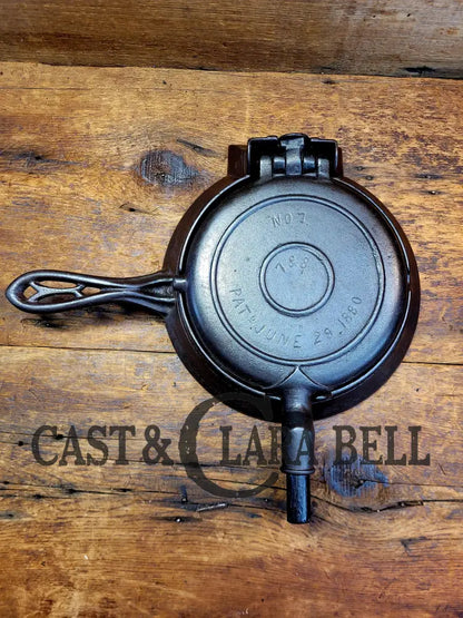 Hard To Find And Beautiful!! 1880’S Griswold No. 7 Waffle Iron With Low Button Hinge Base.