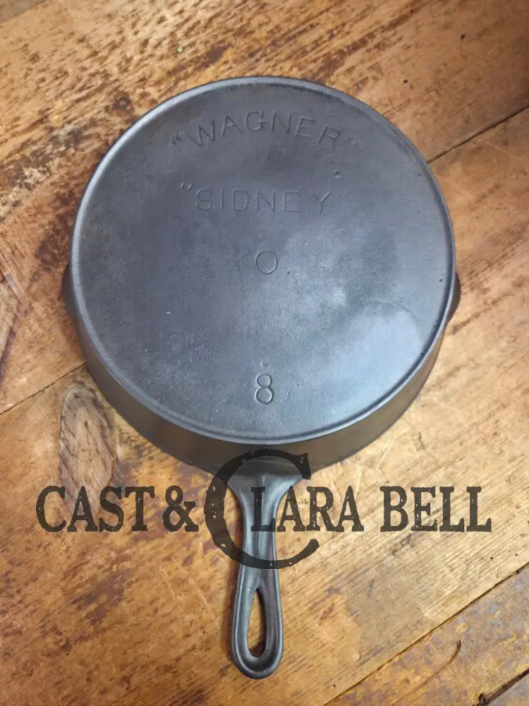 Hard to Find and GORGEOUS 1900 Era Early Wagner ’Arc Straight’ DEEP #8 Skillet. What a special piece to own Skillet