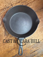 Hard to Find and GORGEOUS 1900 Era Early Wagner ’Arc Straight’ DEEP #8 Skillet. What a special piece to own Skillet