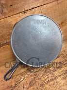 Hard to Find and GORGEOUS 1900 Era Early Wagner ’Arc Straight’ DEEP #8 Skillet. What a special piece to own Skillet