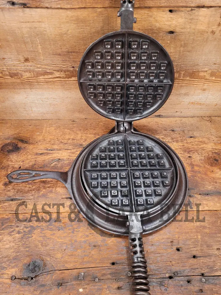 Hard To Find! Best Made Sears Roebuck & Co. By Griswold No. 8 Waffle Iron With Matching Base!