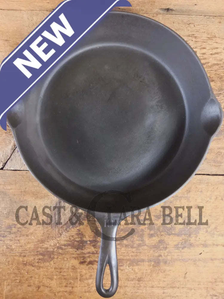 Hard to find BIG Skillet! 1930’s Griswold #10 Skillet with Large Block Logo Smooth Bottom 716 A - Skillet