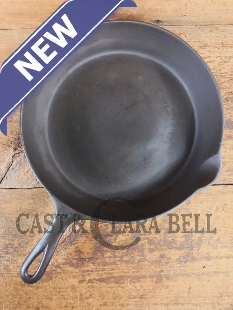 Hard to find BIG Skillet! 1930’s Griswold #10 Skillet with Large Block Logo Smooth Bottom 716 A - Skillet