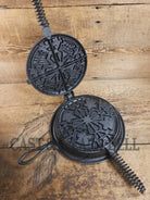 Hard to find check out the waffle pattern! 1920’s ’Keen Kutter’ by E.C. Simmons (Simmons hardware) #8 Waffle Iron with