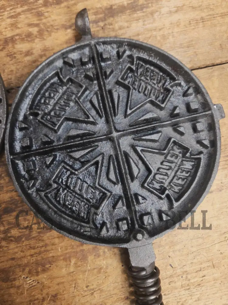 Hard to find check out the waffle pattern! 1920’s ’Keen Kutter’ by E.C. Simmons (Simmons hardware) #8 Waffle Iron with