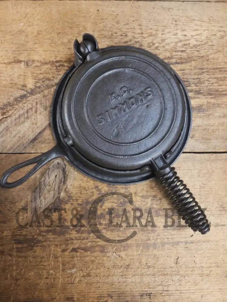 Hard to find check out the waffle pattern! 1920’s ’Keen Kutter’ by E.C. Simmons (Simmons hardware) #8 Waffle Iron with