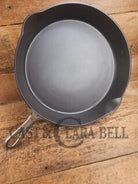 Hard to Find 1910’s Era Wagner made SIDNEY Block Logo #12 Cast Iron Skillet. Great big bacon skillet Skillet