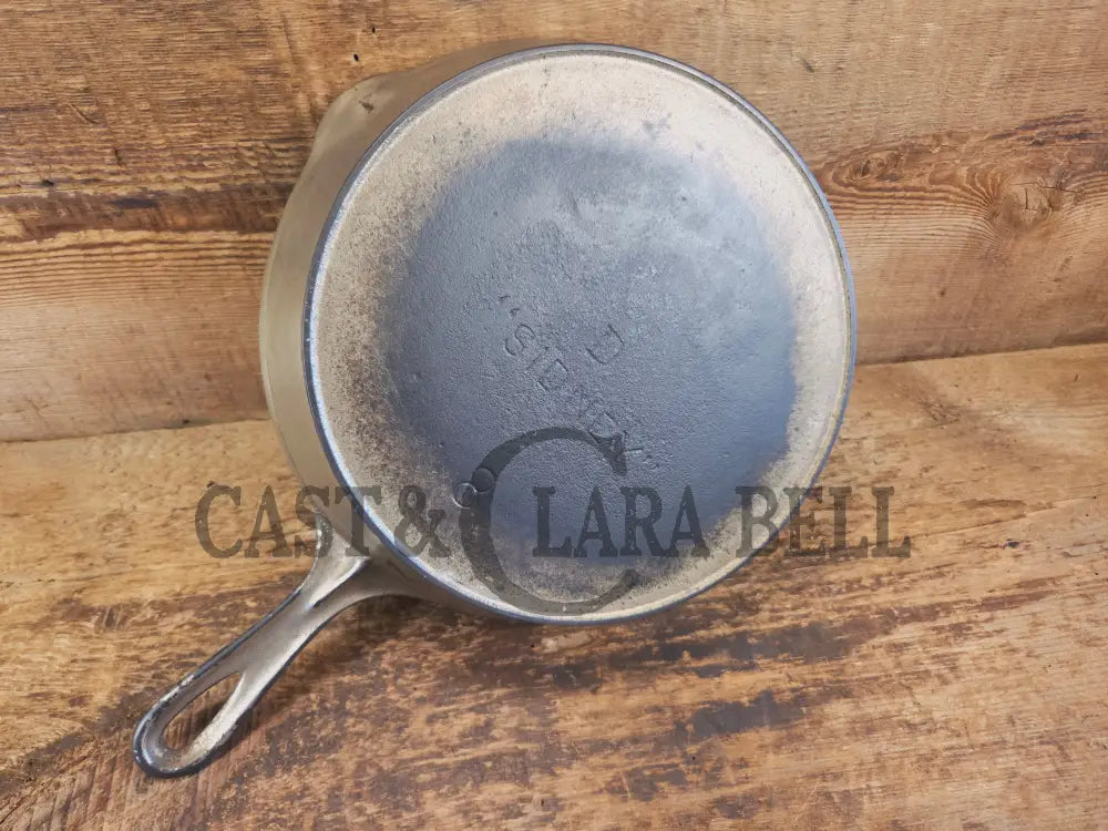 Hard to Find 1910’s Era Wagner made SIDNEY Block Logo #8 Cast Iron Skillet - Skillet