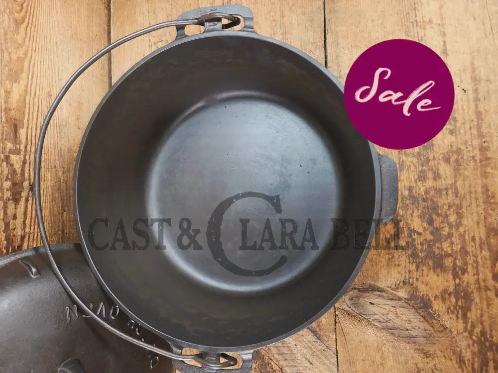 Hard to find 1920’s Griswold #9 Dutch Oven w/ Slant Logo p/n 834 H and p/n 2552 A matching block lid Dutch Ovens