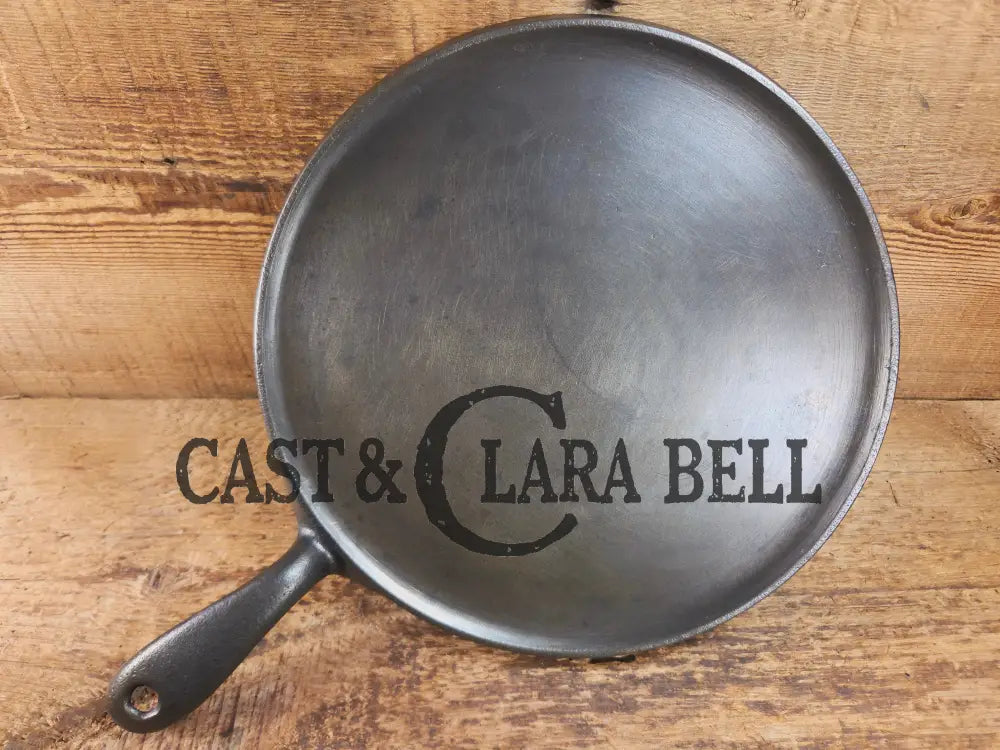 Hard to find! Griswold’s Good Health #9 Cast Iron Round Griddle 621. Fantastic for pizzas pancakes or bacon! Griddle