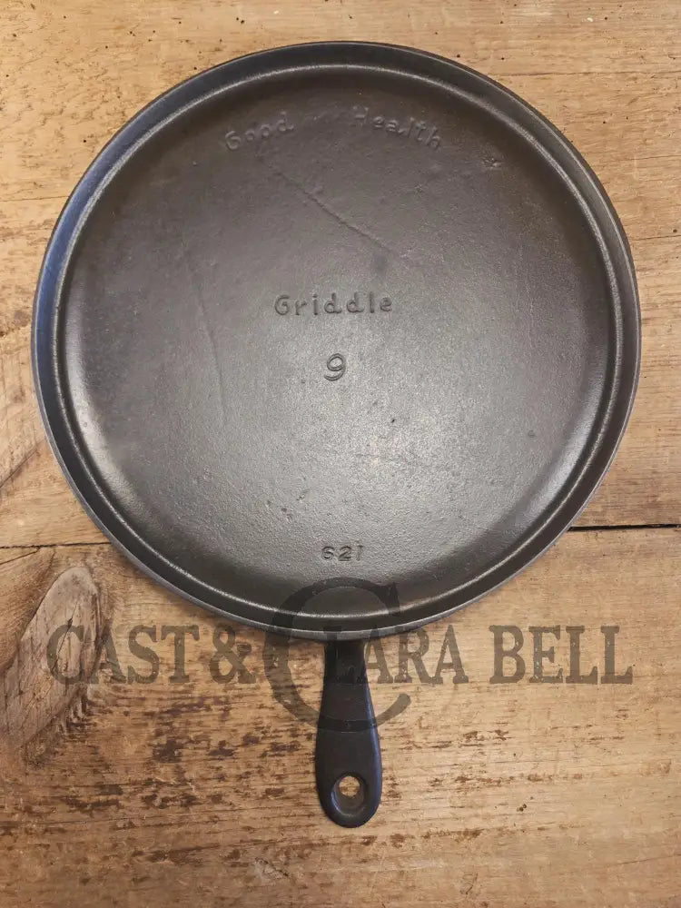 Hard to find! Griswold’s Good Health #9 Cast Iron Round Griddle 621. Fantastic for pizzas pancakes or bacon! Griddle