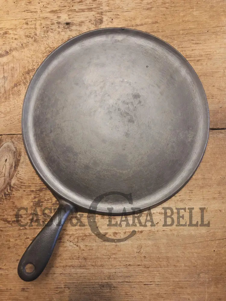 Hard to find! Griswold’s Good Health #9 Cast Iron Round Griddle 621. Fantastic for pizzas pancakes or bacon! Griddle
