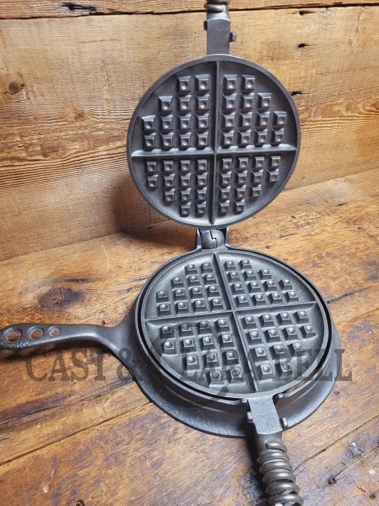 Hard To Find! Griswolds Victor Brand Waffle Iron. Awesome Gift Idea! Skillet