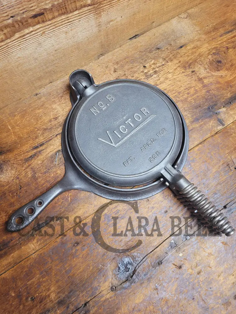 Hard To Find! Griswolds Victor Brand Waffle Iron. Awesome Gift Idea! Skillet