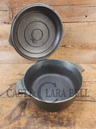 Hard to find 1930’s Hammered AND Duo-Chrome Finish Griswold No. 8 Hinged Dutch Oven w/ Small Logo 2058 - Dutch Ovens