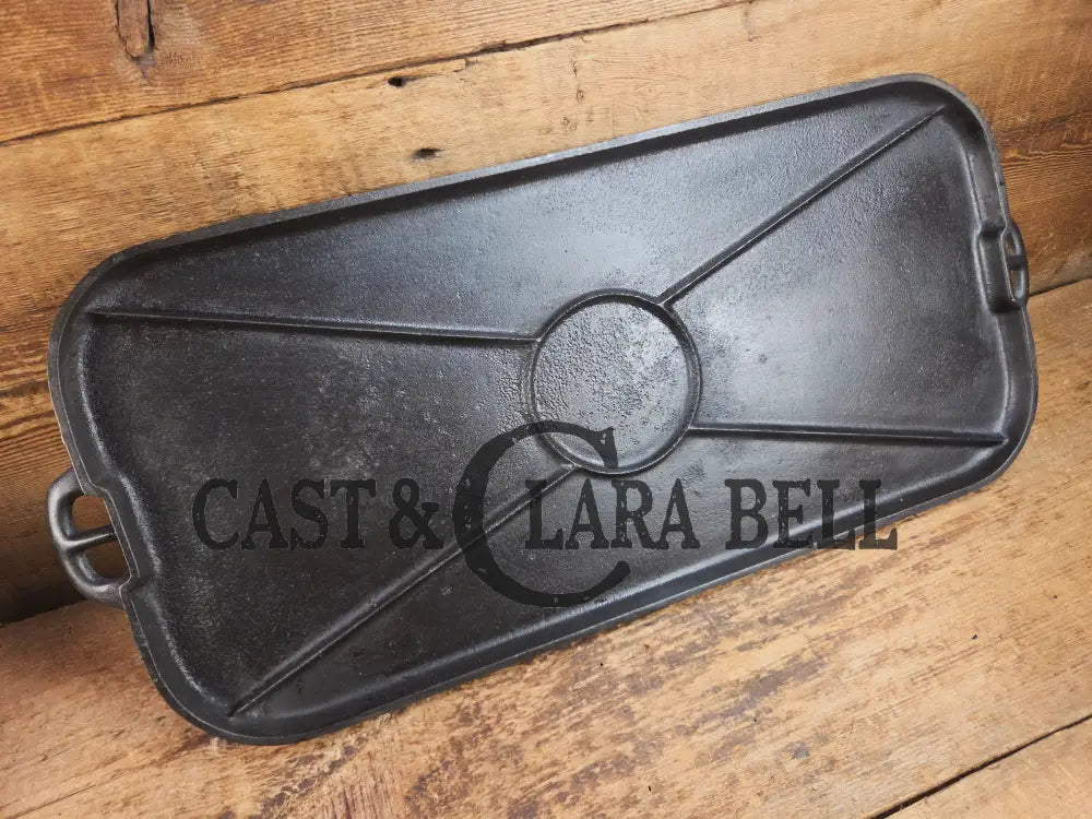 Hard to Find hammered finish and priced to sell! 1930’s Era Wagner #9 Hammered Finish Long Griddle Griddle