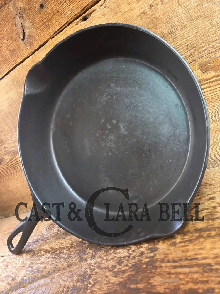 Hard to Find Hoosier favorite! ERIE ghost marked 1890-1910 Era Marion Cast Iron Skillet (Marion Indiana) Skillet