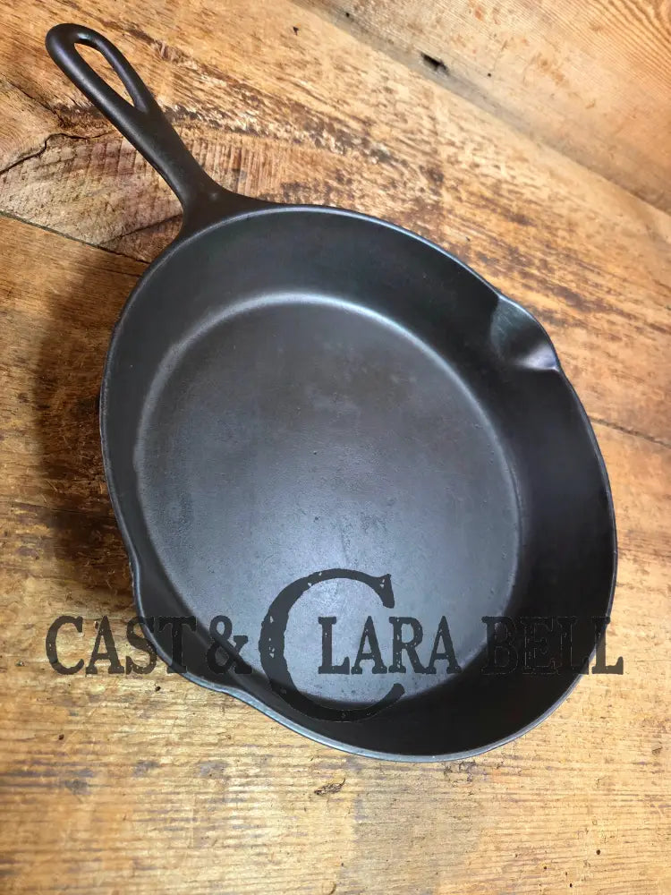 Hard to Find Hoosier favorite! ERIE ghost marked 1890-1910 Era Marion Cast Iron Skillet (Marion Indiana) Skillet