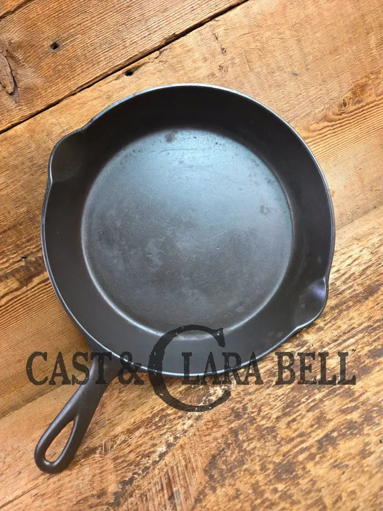 Hard to Find Hoosier favorite! ERIE ghost marked 1890-1910 Era Marion Cast Iron Skillet (Marion Indiana) Skillet