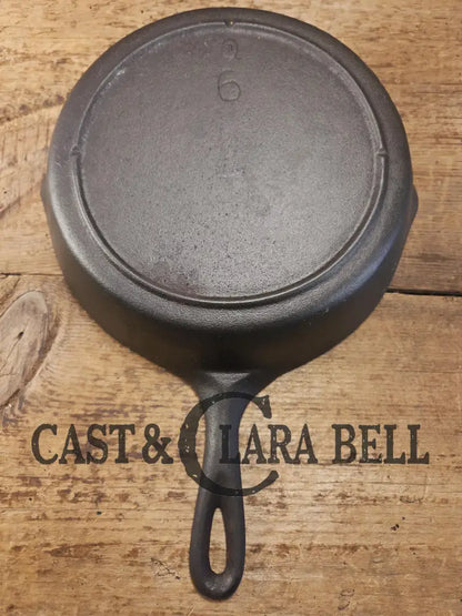 Hard to find in the Lodge Blob Series. 1930’s Lodge #6 Cast Iron Skillet with 3 Notch Heat Ring. Raised Blob makers