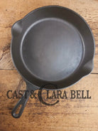 Hard to Find McClary’s #9 Cast Iron Skillet - Canadian made vintage Drip Top Spider Skillet. X617 Ontario Canada Skillet