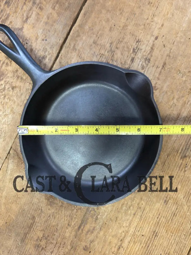 Hard to Find! Mint condition Griswold #4 Skillet (c. 1907-1912) with EPU and Large Slant Logo 702. Fully restored and