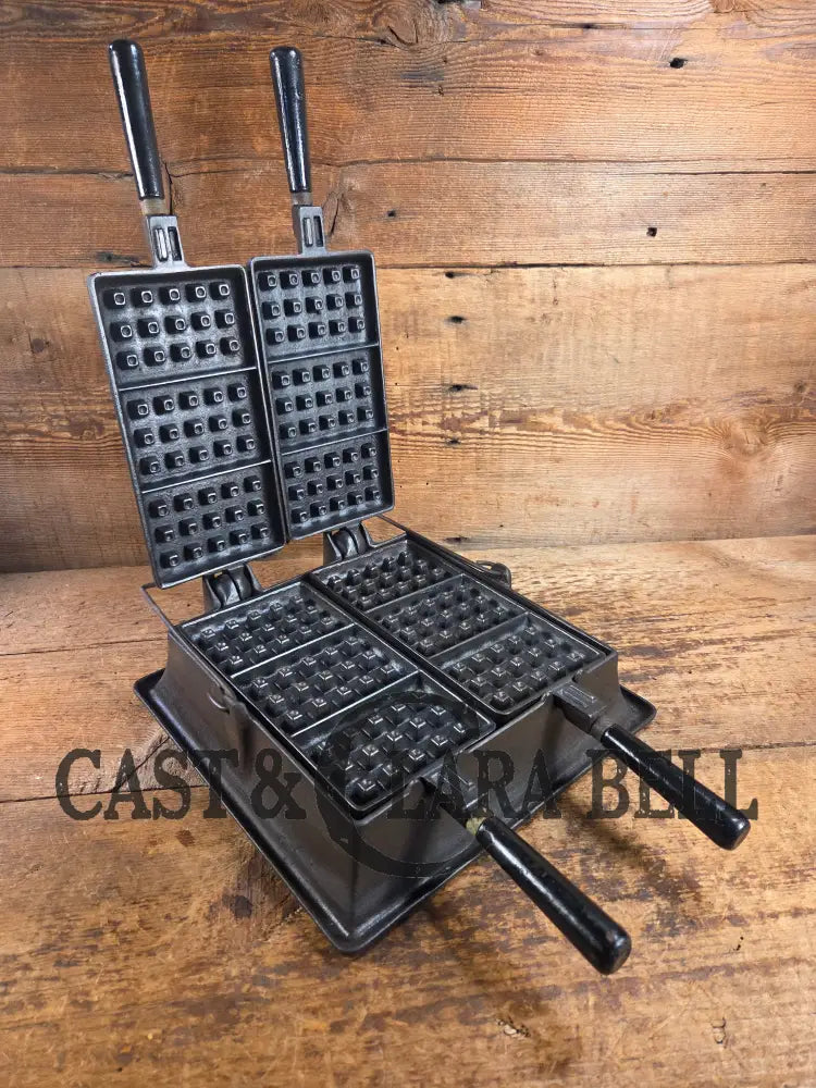 Hard to find showstopper! 1910’s Era Wagner Waffle Iron with matching bailed base. Don’t miss this one Waffle Iron
