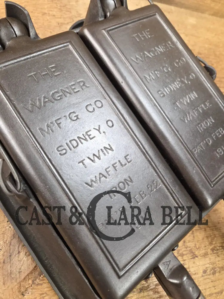Hard to find showstopper! 1910’s Era Wagner Waffle Iron with matching bailed base. Don’t miss this one! Waffle Iron