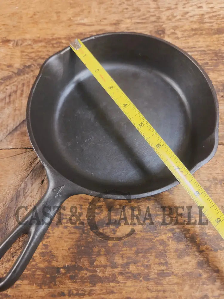 Hard to Find! Very nice Vollrath Fully Marked #4 Skillet (c. 1920’s) Fully restored and ready to use! - Skillet