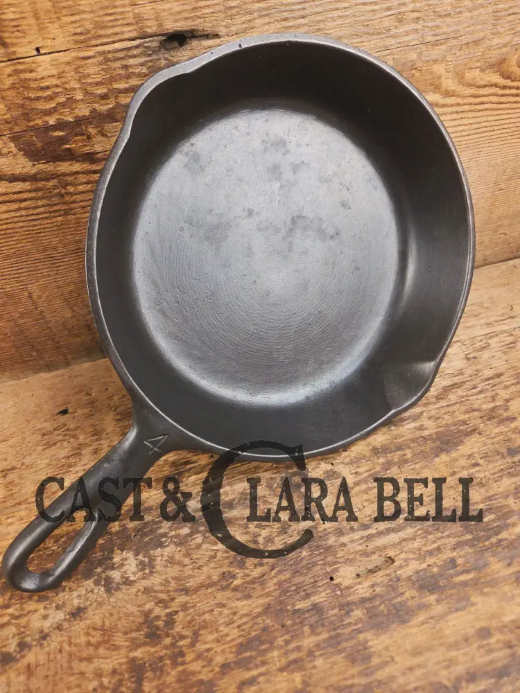 Hard to Find! Very nice Vollrath Fully Marked #4 Skillet (c. 1920’s) Fully restored and ready to use! - Skillet