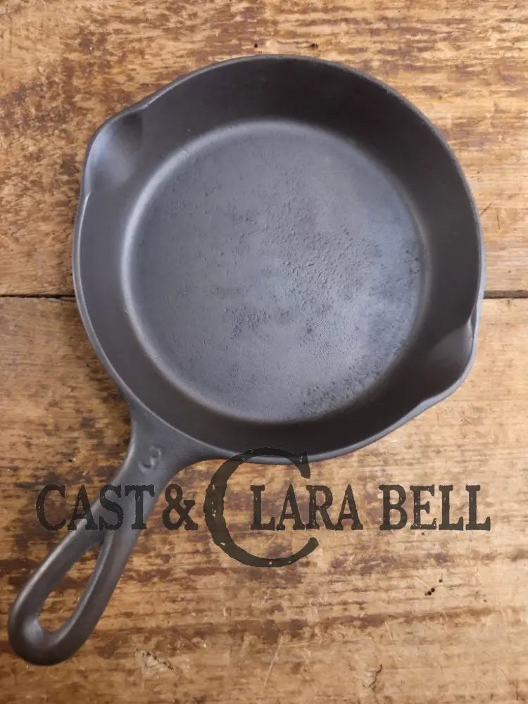 Hard to Find Wagner Sidney -O- #3 Skillet with ’Pie’ Logo and Smooth Bottom 1053 Skillet