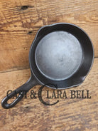 HARD TO FIND! Wagner Ware #2 Cast Iron Skillet. Stylized logo Great collector’s piece Skillet